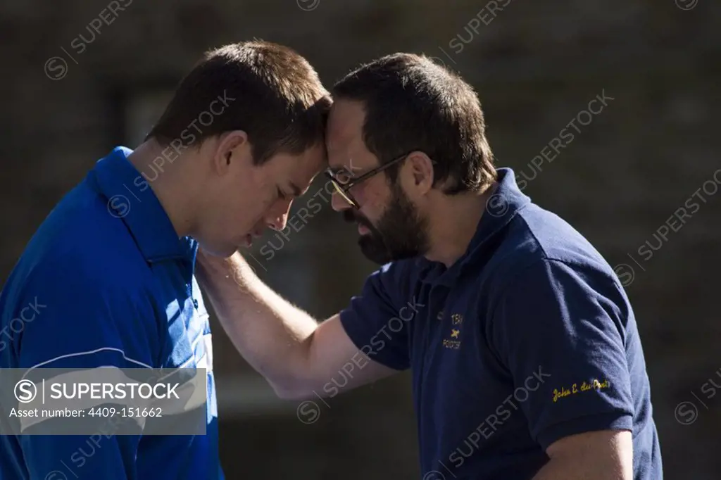 MARK RUFFALO and CHANNING TATUM in FOXCATCHER (2013), directed by BENNETT MILLER.