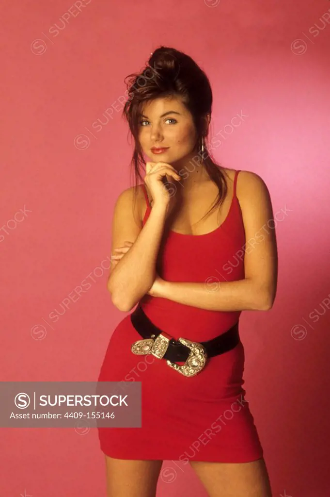 TIFFANI THIESSEN in SAVED BY THE BELL (1989), directed by SAM BOBRICK.
