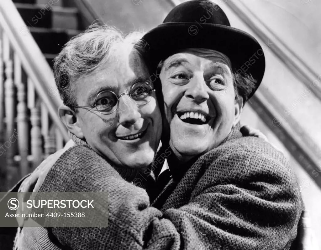STANLEY HOLLOWAY and ALEC GUINNESS in THE LAVENDER HILL MOB (1951), directed by CHARLES CRICHTON.