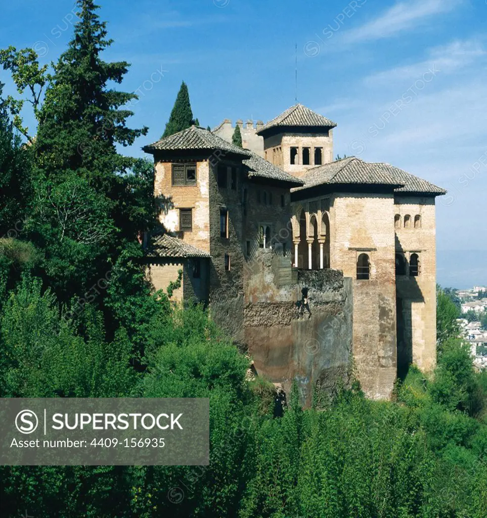 Spain. Granada. The Alhambra. Royal Palace. View of the walls, the Tower of the Ladies and the Oratory of Partal. 14th century.