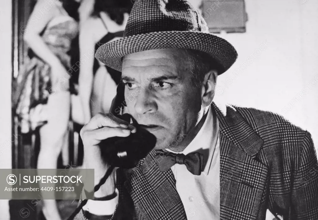 LAURENCE OLIVIER in THE ENTERTAINER (1960), directed by TONY RICHARDSON. Copyright: Editorial use only. No merchandising or book covers. This is a publicly distributed handout. Access rights only, no license of copyright provided. Only to be reproduced in conjunction with promotion of this film.