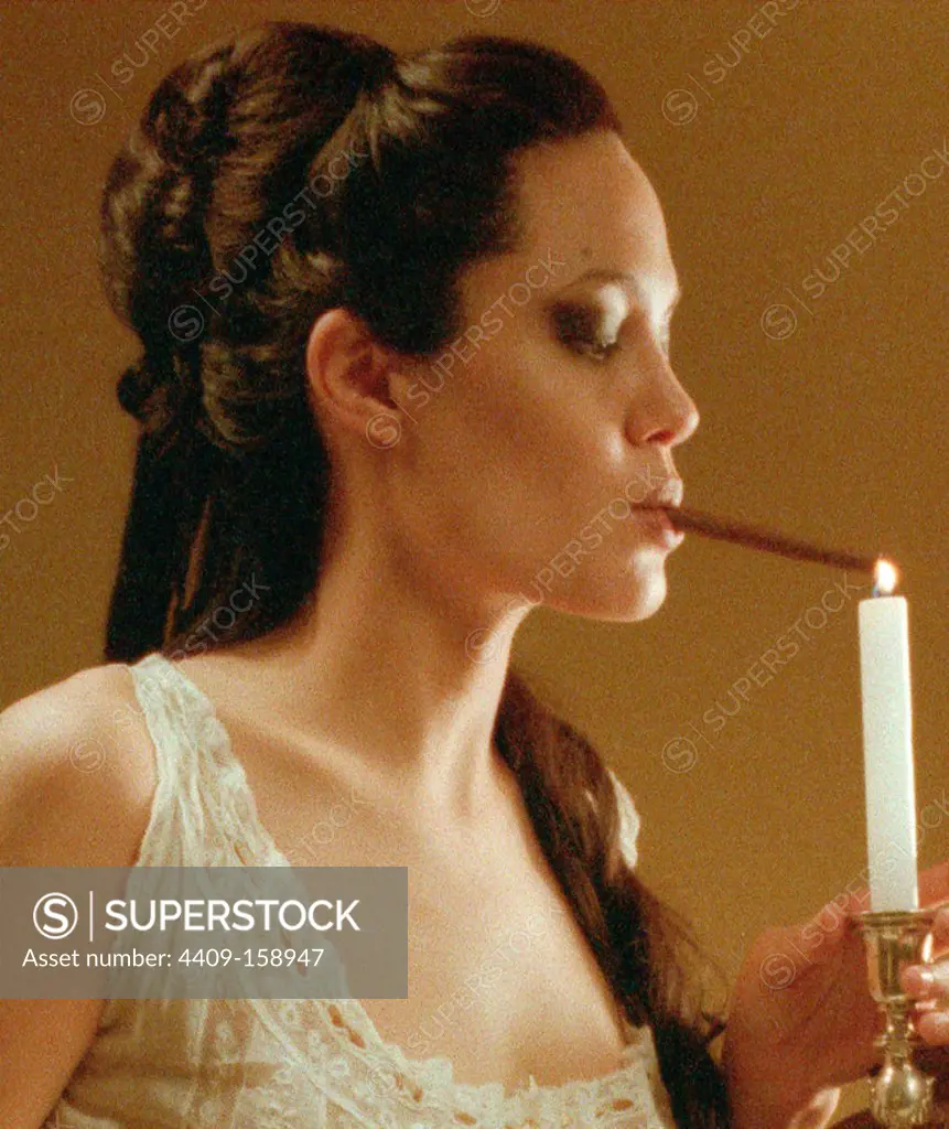 ANGELINA JOLIE in ORIGINAL SIN (2001), directed by MICHAEL CRISTOFER.
