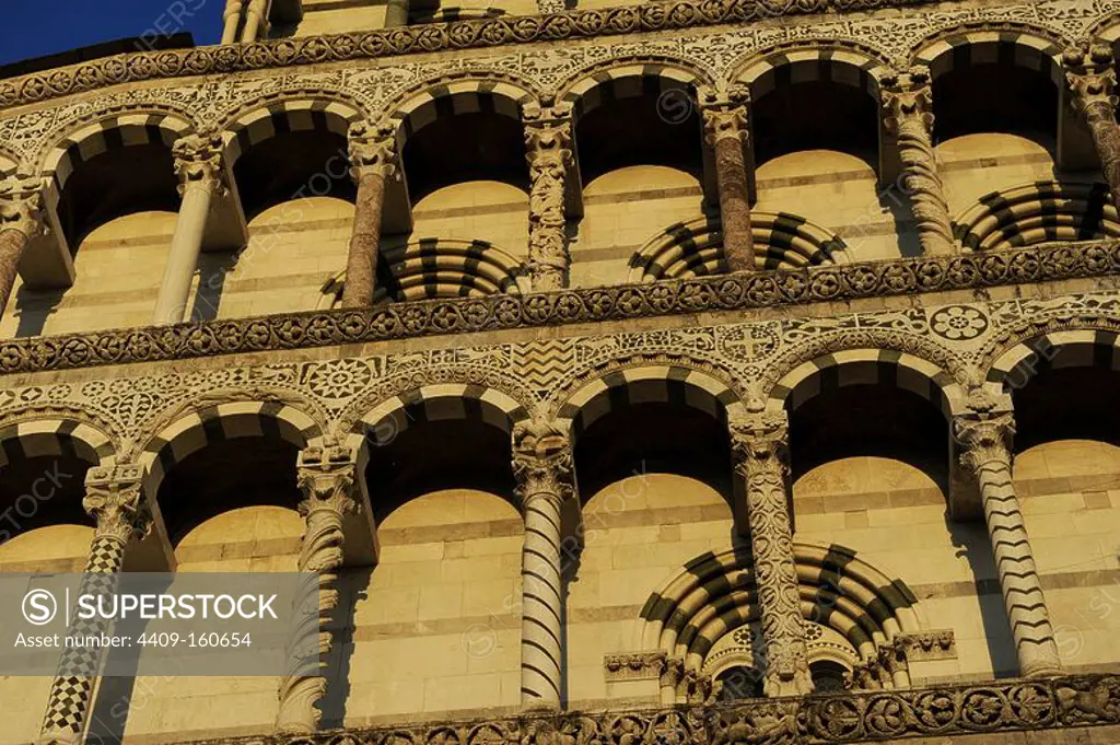 Italy. Lucca. Cathedral of Saint Martin. Romanesque facade. 13th century. Detail.