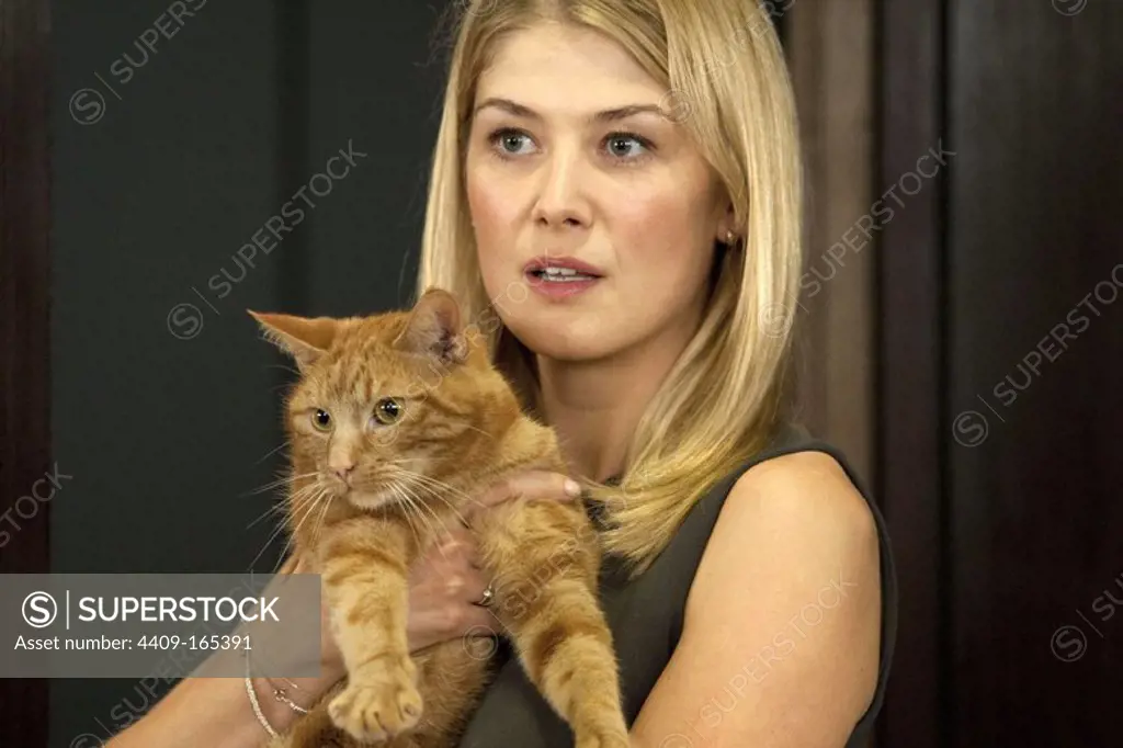 ROSAMUND PIKE in JOHNNY ENGLISH REBORN (2011), directed by OLIVER PARKER.