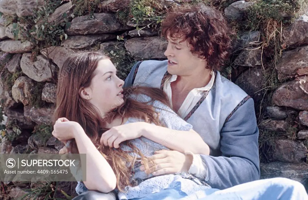 ANNE HATHAWAY and HUGH DANCY in ELLA ENCHANTED (2004), directed by TOMMY O'HAVER.