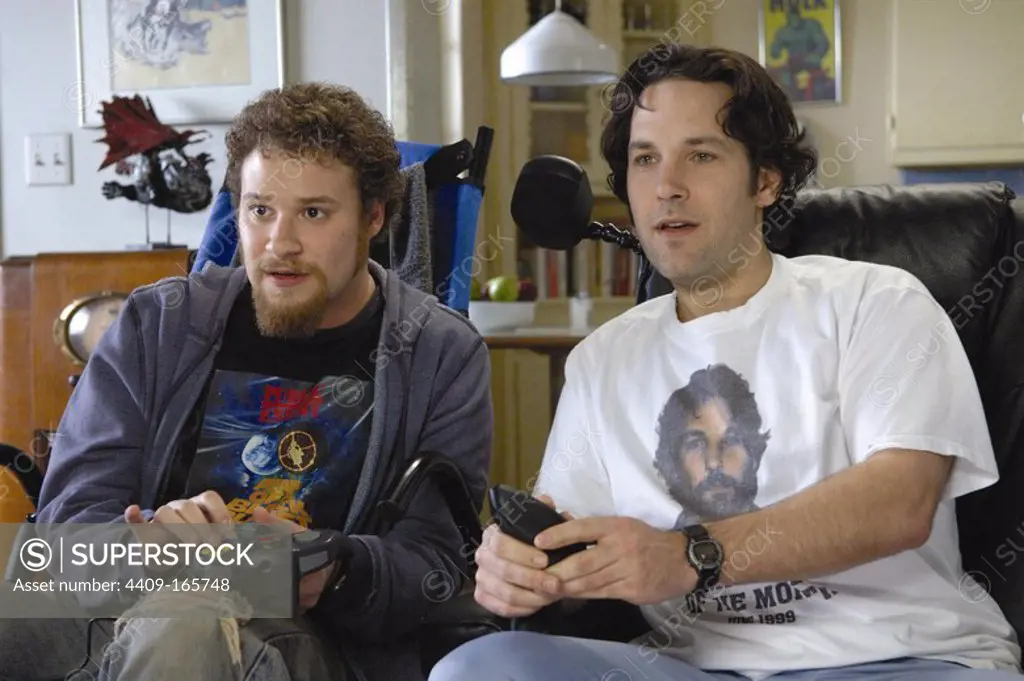 PAUL RUDD and SETH ROGEN in THE 40 YEAR OLD VIRGIN (2005), directed by JUDD APATOW.