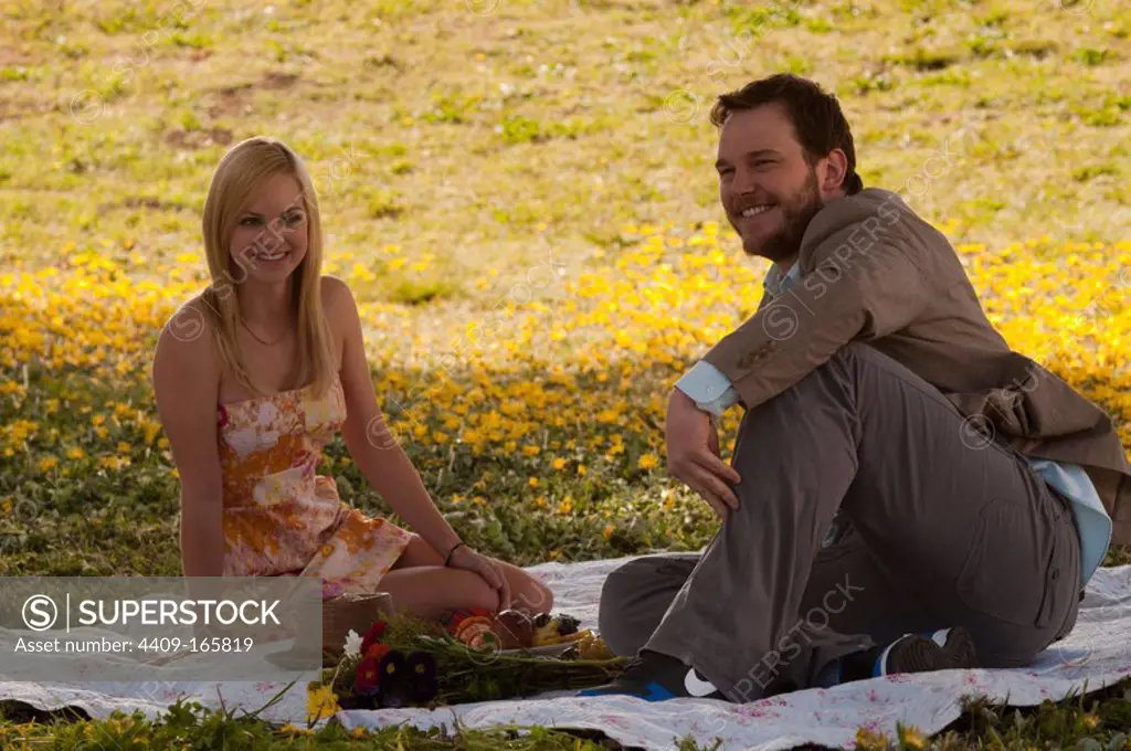 CHRIS PRATT and ANNA FARIS in MOVIE 43 (2013), directed by ELIZABETH BANKS and STEVEN BRILL.