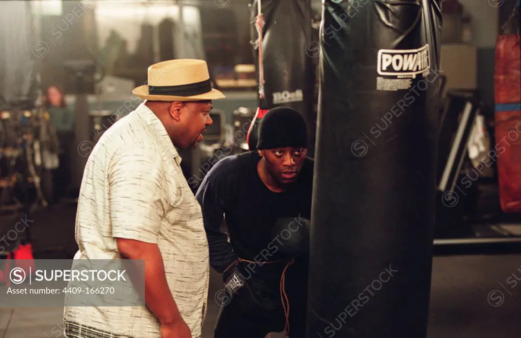 CHARLES S. DUTTON and OMAR EPPS in AGAINST THE ROPES (2004), directed by CHARLES S. DUTTON.