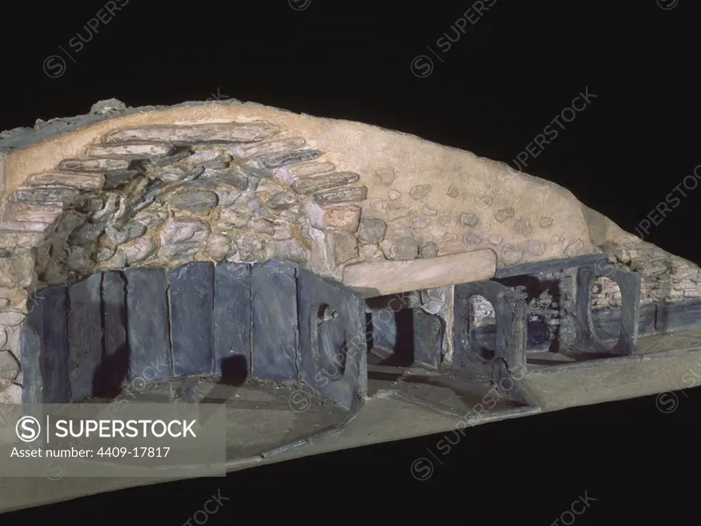 MAQUETA DE UN THOLOS DE LOS MILLARES - EDAD DE COBRE 2700-1800 AC. Location: ARCHAEOLOGICAL MUSEUM.