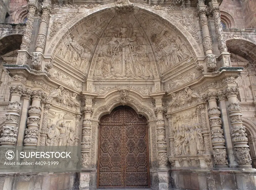 Pórtico de la Catedral de Astorga, provincia de León.