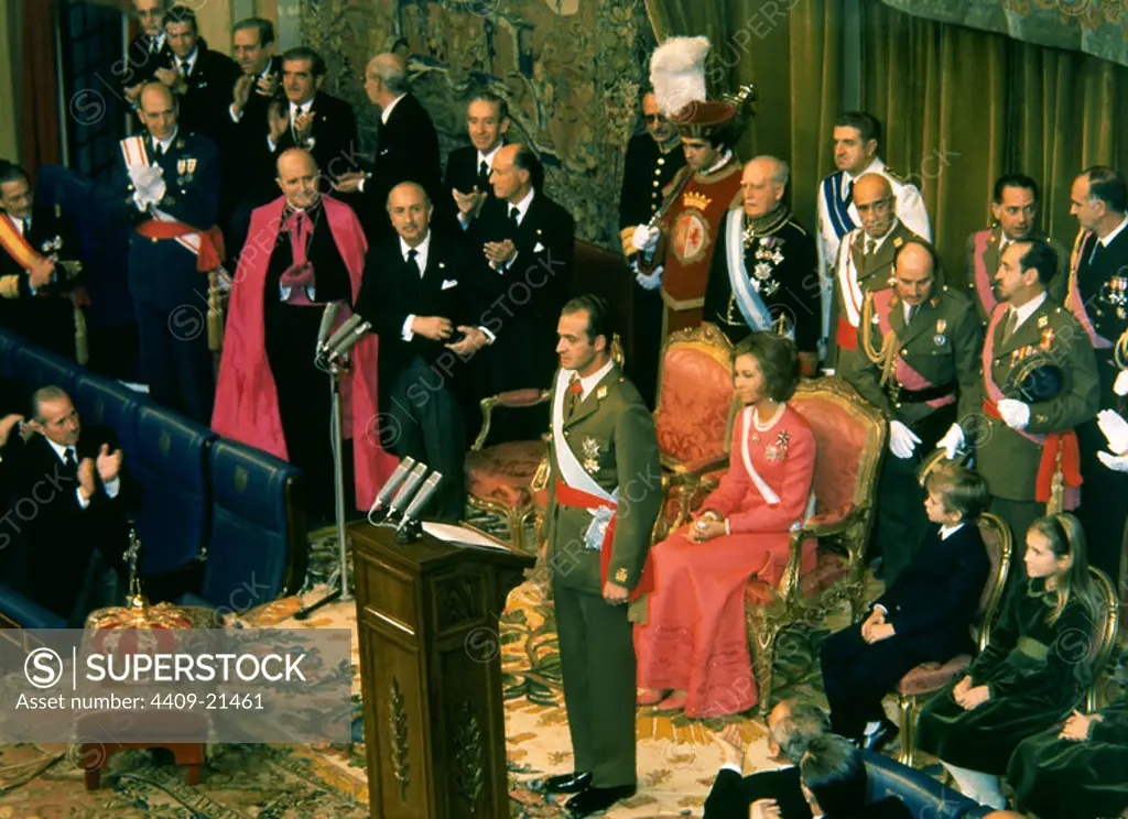 Proclamation of King Juan Carlos of Spain on November 22, 1975. Madrid, Congress of Deputies. Location: CONGRESO DE LOS DIPUTADOS-INTERIOR. MADRID.