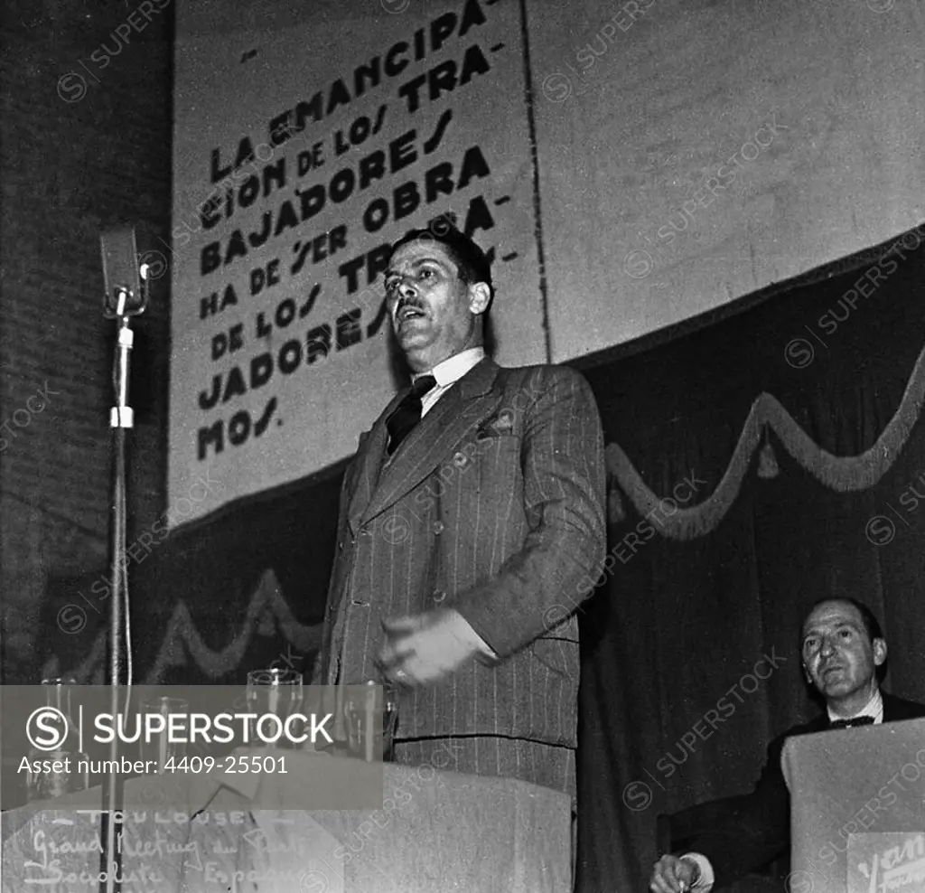 TRIFON GOMEZ SANJOSE EN EL MITIN DE TOULOUSSE, 11 DE MARZO DE 1945. Location: FUNDACION PABLO IGLESIAS. MADRID. SPAIN.
