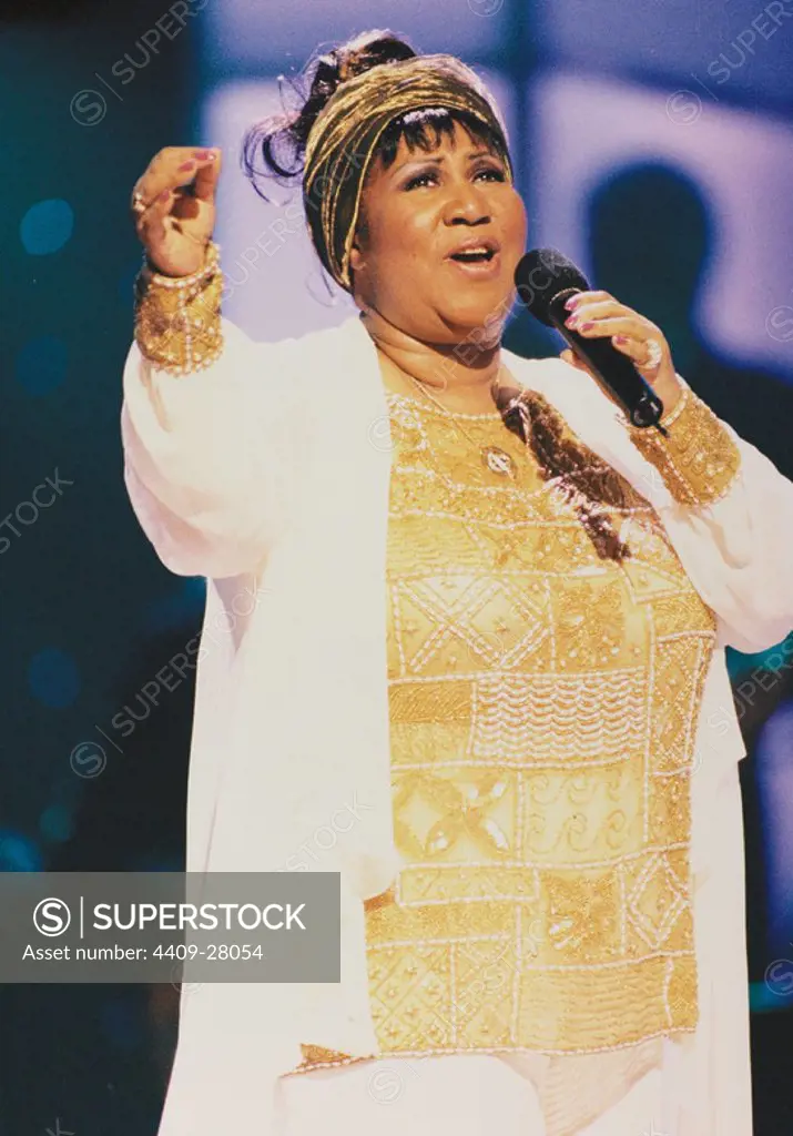 Music legend Aretha Franklin performs one of her songs during the VH1 Divas live concert April 14, 1998 in New York City.