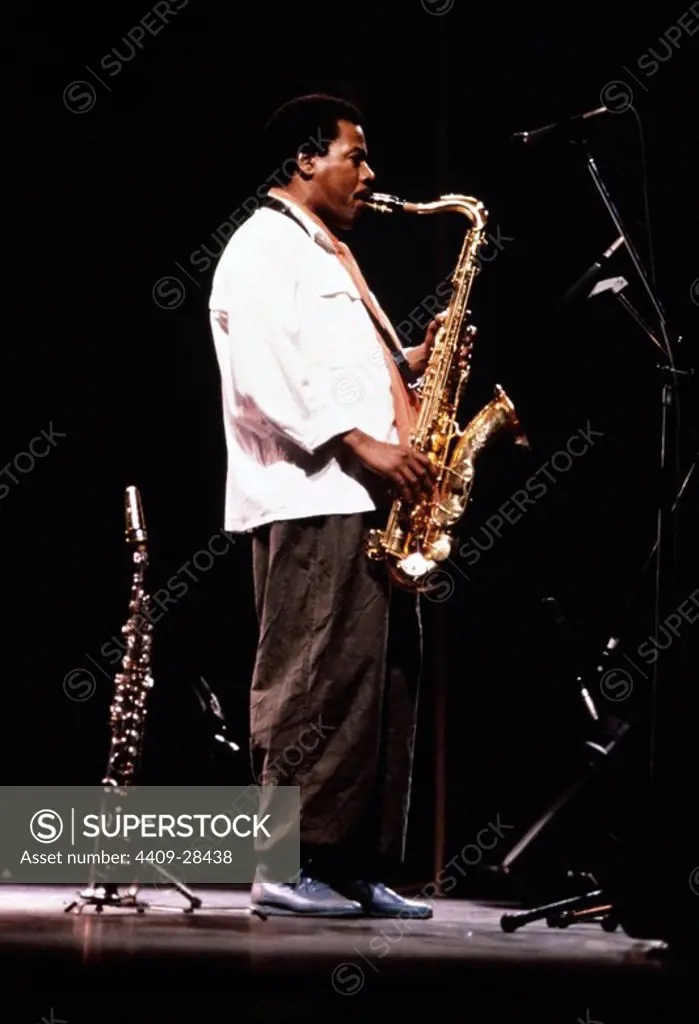 El saxofonista y compositor estadounidense de jazz Wayne Shorter en una actuación.