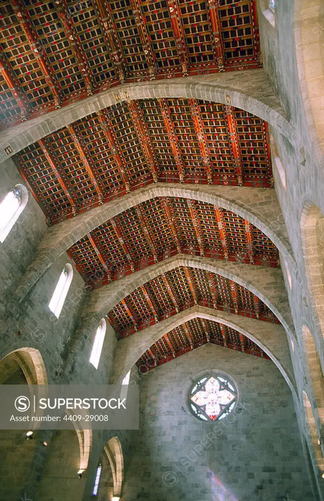 Carme Convent. Interior of the church, consecrated in 1400. Peralada. Girona province. Catalonia. Spain.