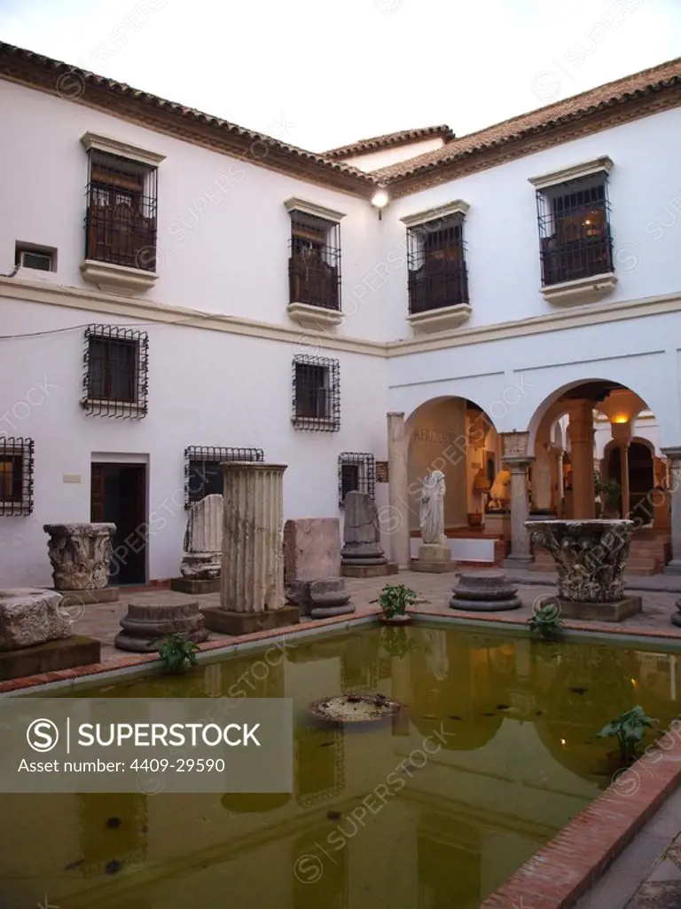 Museo arqueologico, situado desde 1960 en el Palacio Renacentista de los Pez de Castillejo, Cordoba.