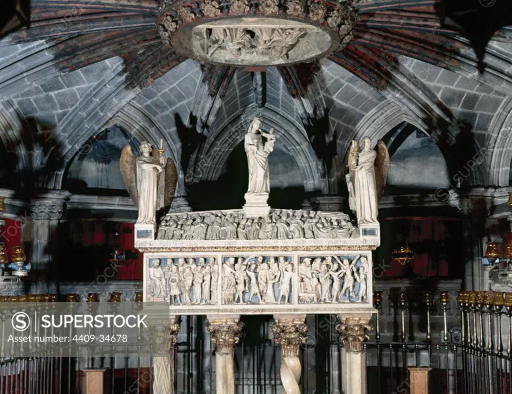 Gothic art. Sepulchre of Santa Eulalia. Polychrome marble representing various scenes of her life. Dated between 1327 and 1339. Crypt of the Cathedral of Barcelona. Catalonia. Spain.