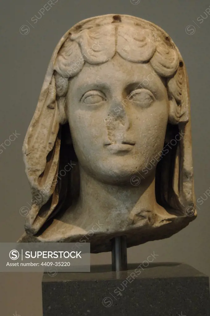 Faustina Minor or Faustina the Younger (125/130-175). Marble portrait of the Empress Faustina the Younger, wife of the emperor Marcus Aurelius. Metropolitan Museum of Art. New York. united States.