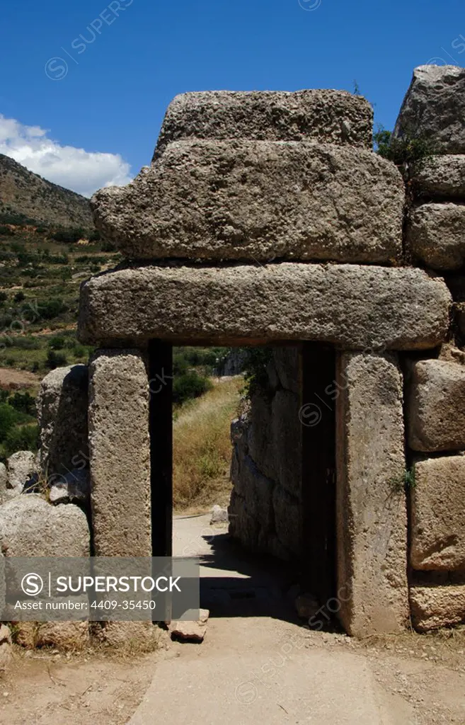 Mycenaen Art. Greece. North Gate built around 1250 BC with four blocks of monolithic conglomerate. Mycenae. Argolide. Peloponnese.