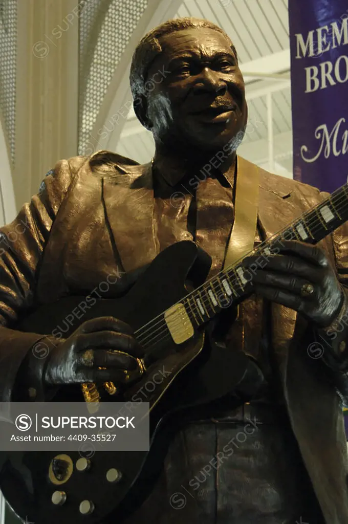 B.B. King (Riley B. King). Born 1925. American blues musician, singuer and guitarist. Statue. Memphis Visitor's Center. State of Tennessee. USA.