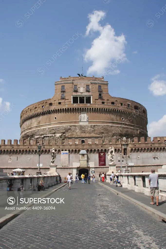 Roman Art. Mausoleum of emperor Hadrian or Castle Sant'Angelo. Built in 139 A.D. and turned into a fortress during the Middle Age. Rome. Italy. Europe.