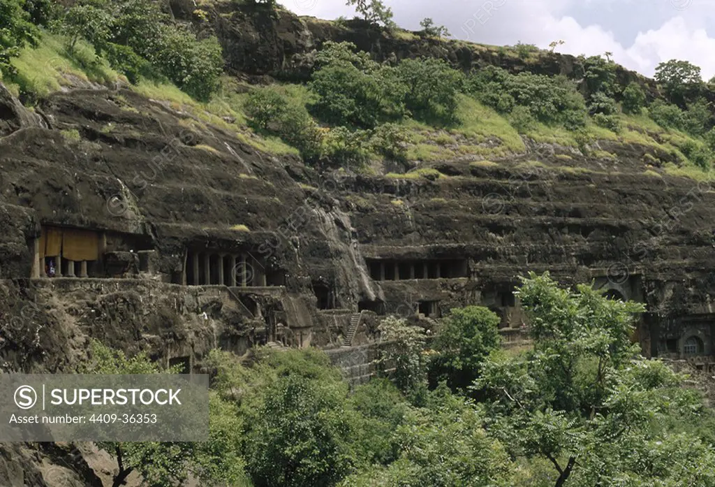 India. The Ajanta Caves. Rock-cut Buddhist cave monuments, dating from 2nd century BCE to aroun 480 CE. Aurangabad district. Maharashtra state.