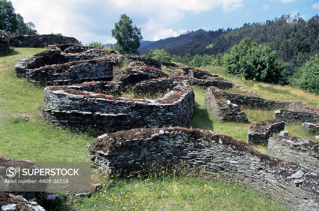 Celts. Castro Culture. Bronze Age-Iron Age (1200-500 AD). Ruins of the house of the Castro of Coan_a. Villacondide. Asturias. Spain.