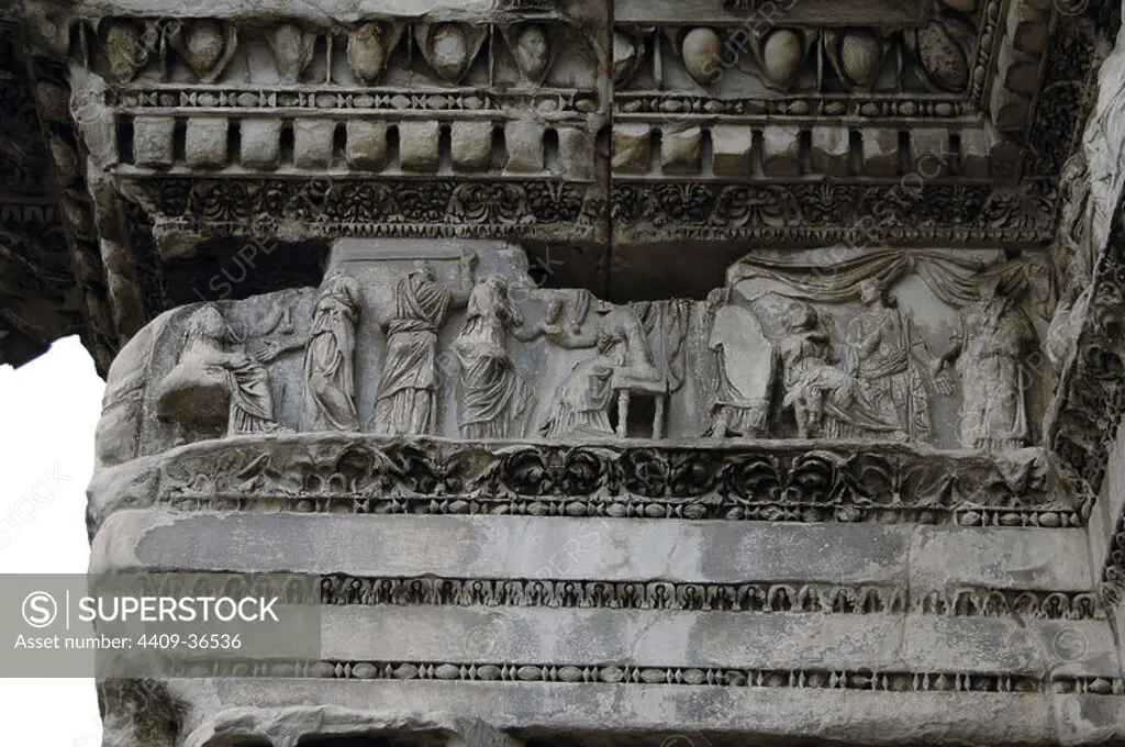 Italy. Rome. Forum of Nerva. Built in 85-97 A.C. It was started by Emperor Domitian but officially completed and opened by his successor, Nerva. It is also referred to as the Transient Forum (Forum Transitorium). Entablature. Detail showing scenes of myth of Arachne.