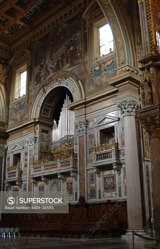Archbasilica of Saint John Lateran. Interior rebuilt by Francesco Borromini (1599-1667). 1646-1649. Apse. Detail. Rome. Italy.