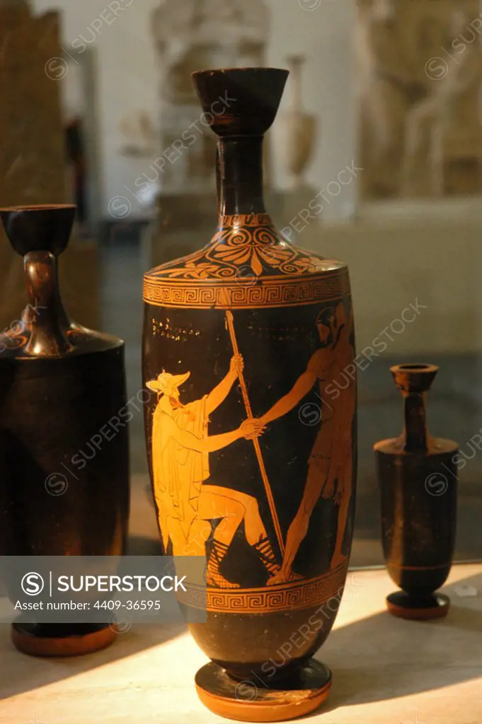 Lekythos of red figures. Narrow-necked vessel used for storing oils or perfumes for religious ceremonies. Pergamon Museum. Berlin. Germany.