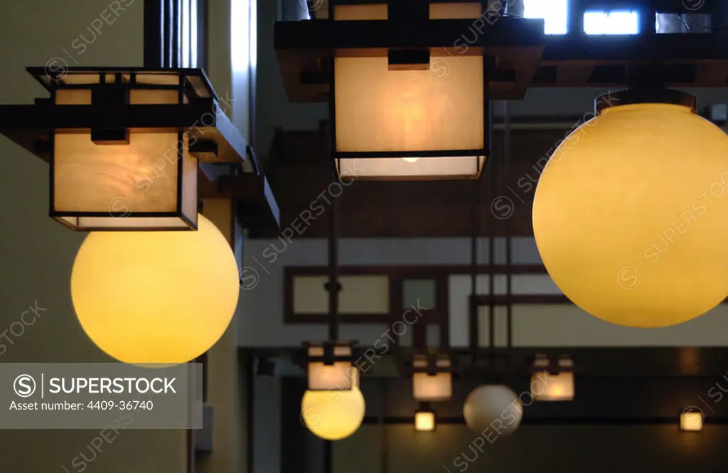 Frank Lloyd Wright (1867-1959). American architect and interior designer. Unity Temple, 1905-1907. Headquarters of the Unitarian Universalist Church. Detail of the lamps which light the interior of the sanctuary. Oak Park. Near Chicago. State of Illinois. United States.