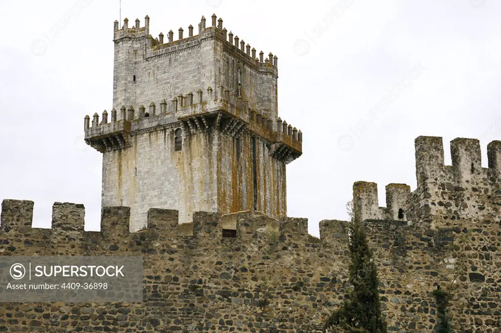 Portugal, Alentejo, Beja. Castle. View of the keep tower. King Dinis of Portugal (1261-1325) reinforced and enlarged the walls and towers (1307) and began the construction of the keep in 1310. Architectural detail.
