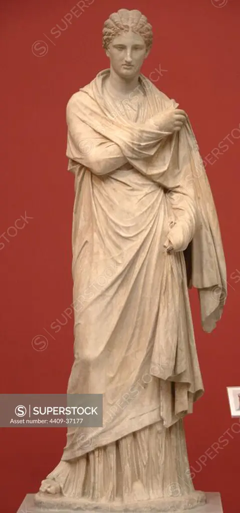 Greek Art. Greece. Funerary statue of a woman carved in marble. Found in Delos. Copy of 2nd century BCE from an original dated in 300 BCE. National Archaeological Museum. Athens.