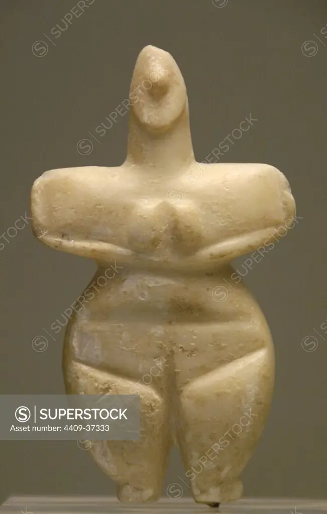 Prehistory. Neolithic. Marble female figure dated to the end of five millennium BC. Found in Aegina. National Archaeological Museum. Athens. Greece.