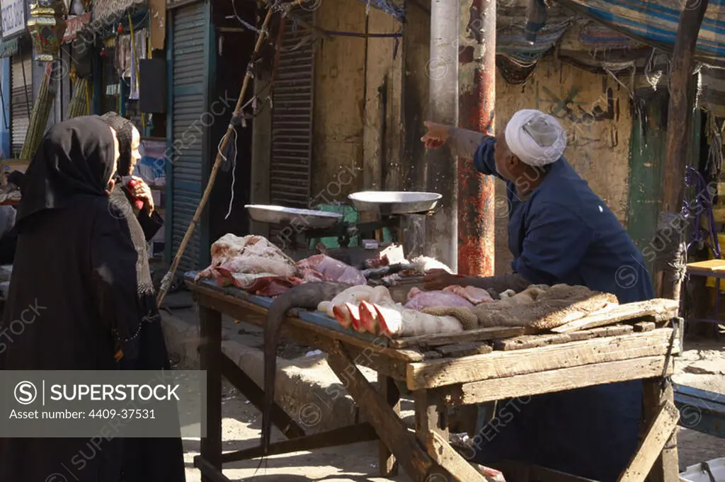 Egypt. Luxor. Market. Meat sales.