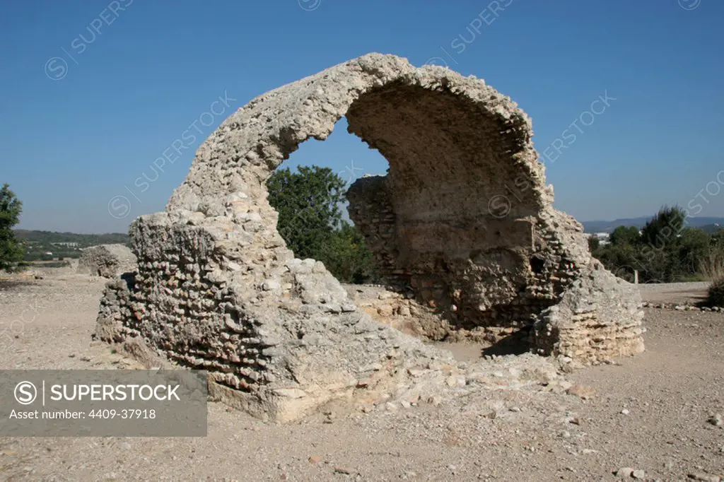Roman Art. Els Munts. Roman Village. Ruins of water tank "La Tartana". Near Altafulla. Tarragona Province. Catalonia. Spain. Europe.