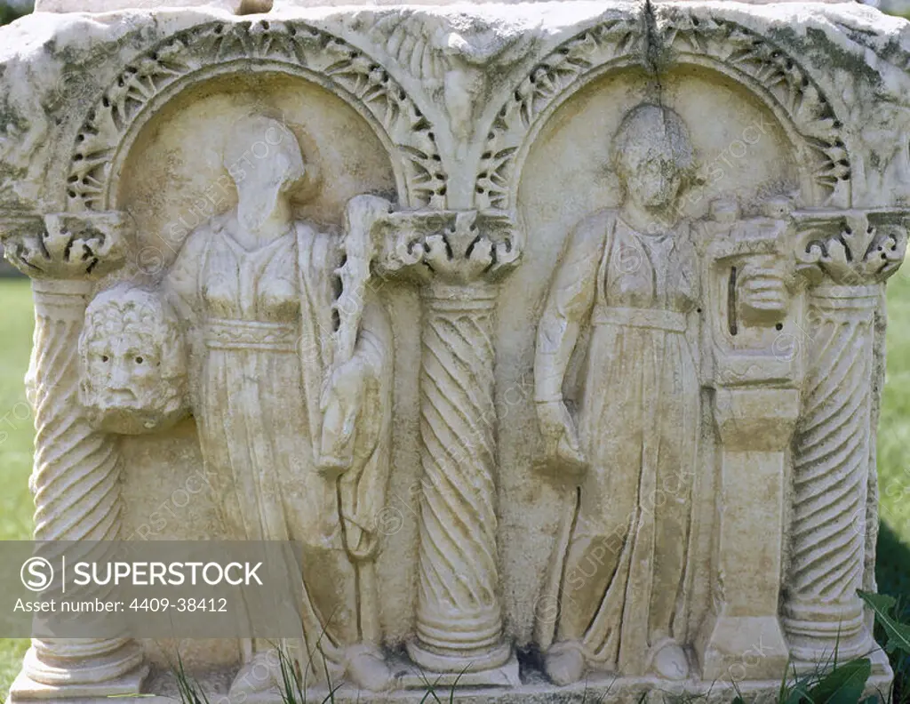 Sarcophagus depicting Greek Muses. One holds a theatrical mask and the other a lyre. Aphrodisias. Turkey.