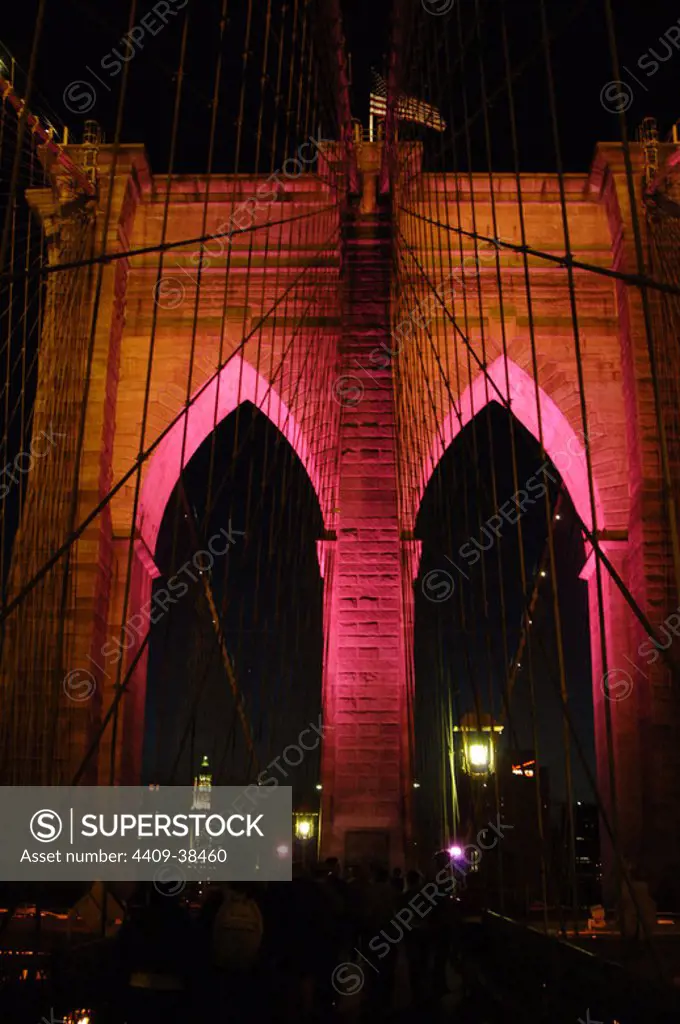 United States. New York. Brooklyn bridge. Designed by John Augustus Roebling. Was opened in 1883. Detail. Night view.