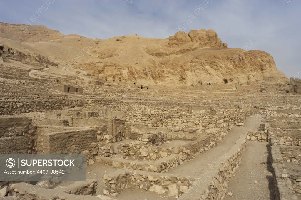 Valley of the Artisans. Ruins of Set Maat's settlement, home to the artisans who worked on the tombs in the Valley of the Kings during the 18th to 20th dynasties. New Kingdom. Deir el-Medina. Egypt.