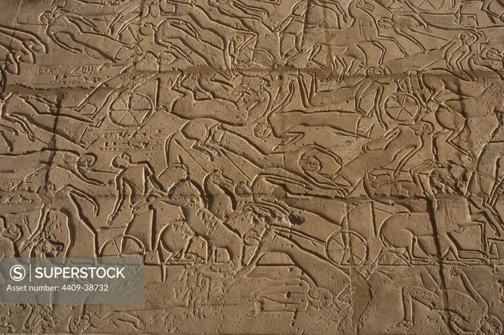 Relief depicting the battle of Kadesh (generally dated to 1274 b.C.) between the forces of the Egyptian Empire under Ramesses II and the Hittite Empire under Muwatalli II at the city of Kadesh on the Orontes River. Ramesseum. 13th century. Nineteen dynasty. New Kingdom. Necropolis of Thebes. Valley of the kings. Egypt.