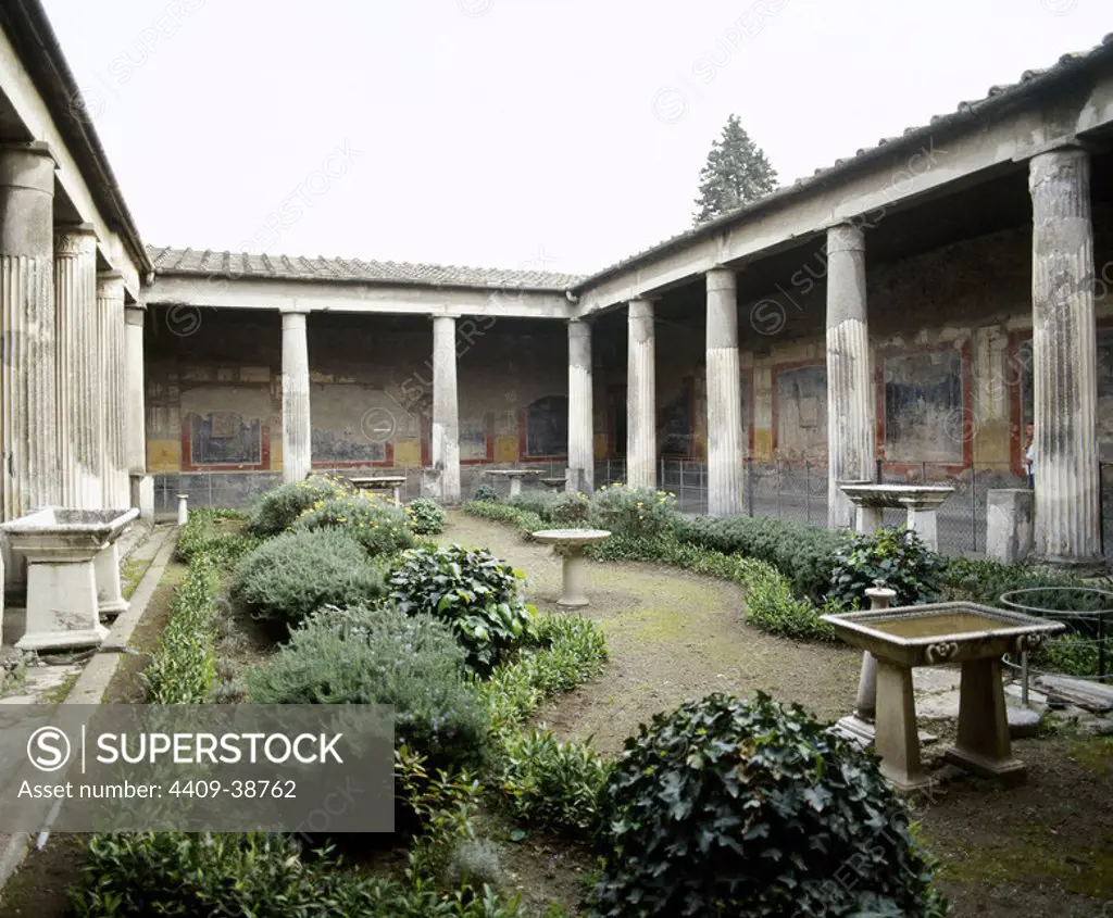Italy. Pompeii. House of Vetti. Was a domus owned by Aulus Vettius Conviva and Aulus Vettius Restitutus, two successful freeman. 1st century AD. Peristyle.