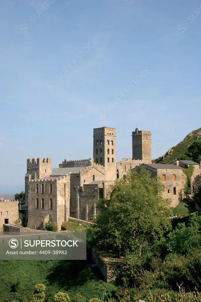 Monastery of Sant Pere de Roda (St Peter of Roses). Founded around the year 900. Benedictine monastery. The present building is dated 11th century. View.Cap de Creus. Alt Emporda region. Girona province. Catalonia. Spain. Europe.