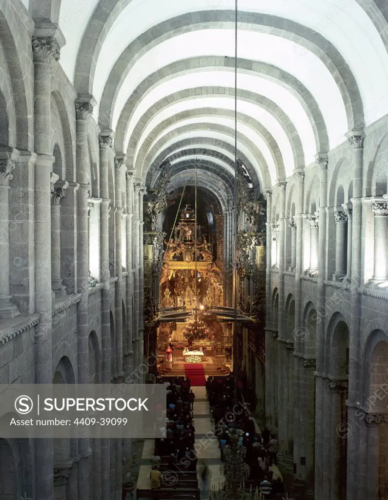 Spain. Galicia. Santiago de Compostela. Cathedral. Construction of the present cathedral began in 1075 under the reign of Alfonso VI of Castile (1040Ð1109) and the patronage of bishop Diego Pelaez. The building is a romanesque structure with later gothic and barroque additions. View of the nave.