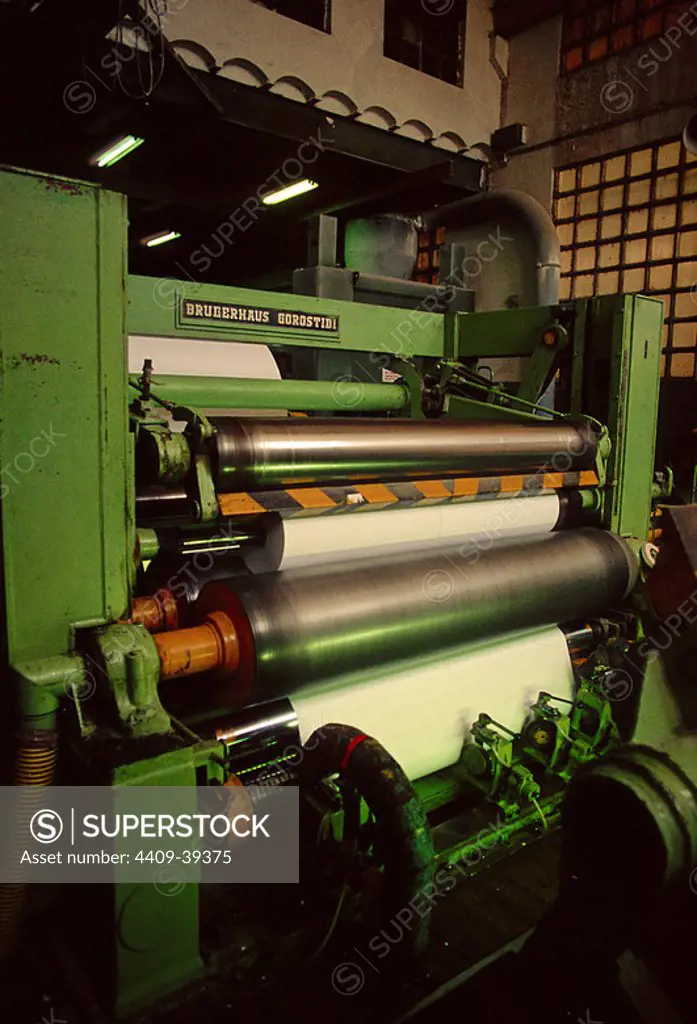 Paper mill. Machinery.