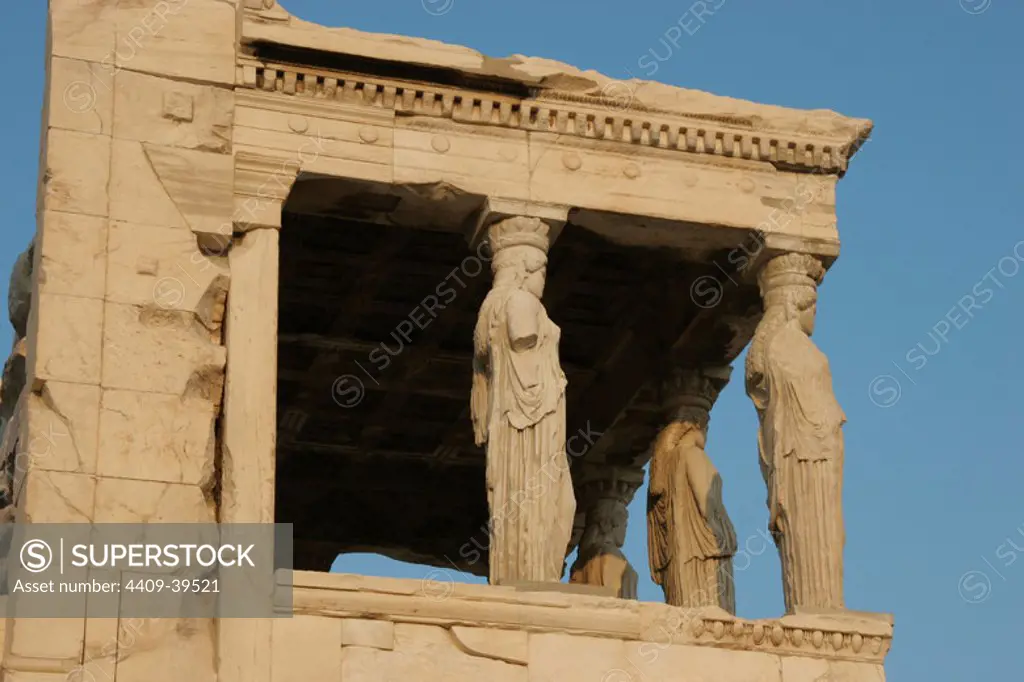 Greek Art. Erechtheion. Temple ionic. Was built between 421 - 407 BC. View of the Kariatides (Porch of the Caryatids). Acropolis. Athens. Attica. Central Greece.