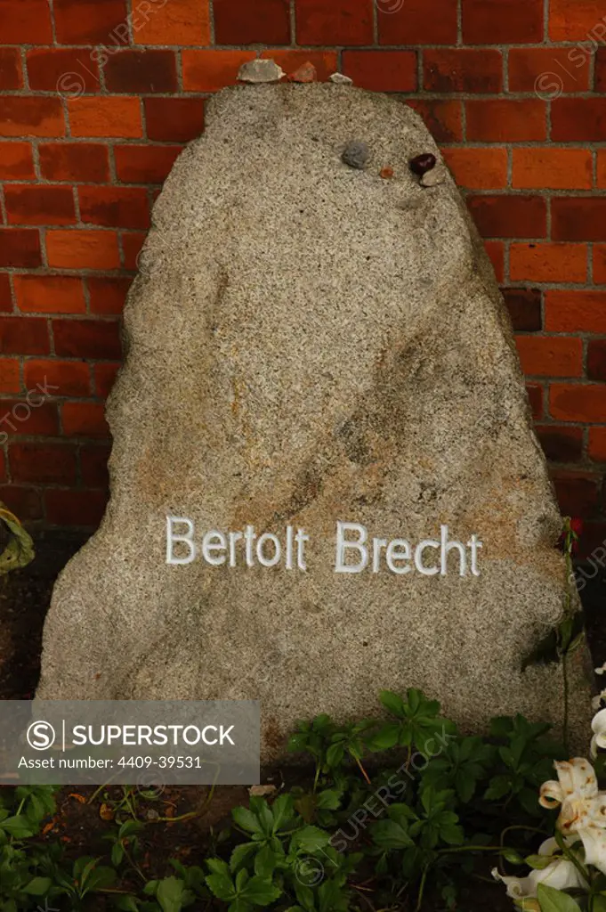Berthold Brecht (1898-1956). German playwright and poet. Tomb in the Dorotheenstadt Friedhof cemetery. Berlin. Germany.