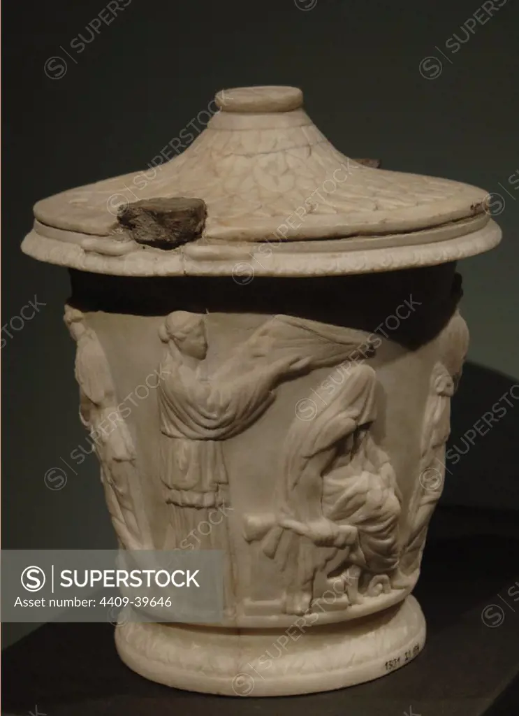 Cinerary urn with reliefs depicting Heracles (Hercules) beginning in the Eleusinian Mysteries. White marble. From the columbarium near Porta Maggiore. Dated probably early Roman Imperial period. Palazzo Massimo. National Roman Museum. Rome. Italy.