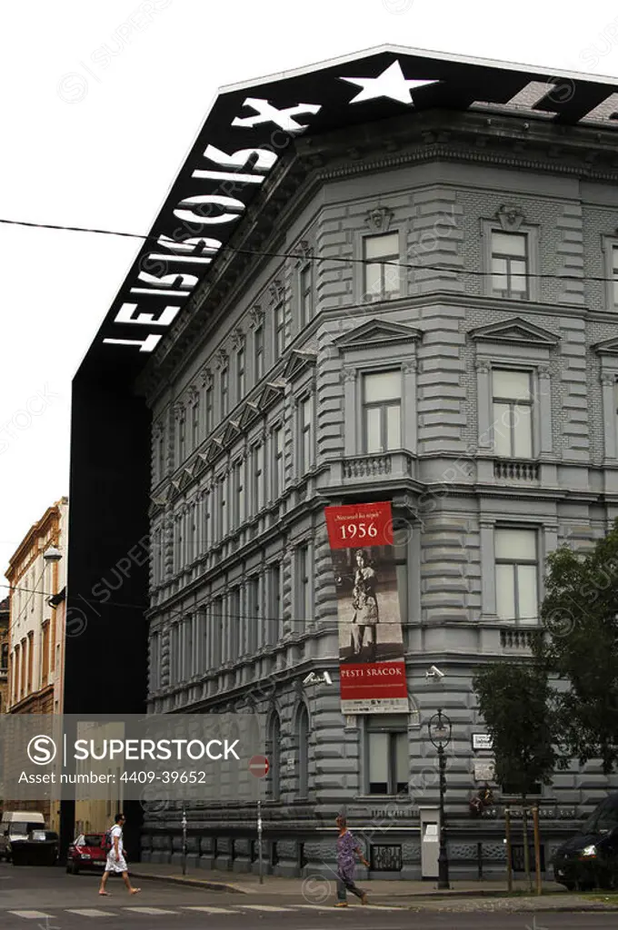 House of Terror Museum. Dedicated to the fascist and communist regimes in Budapest at 20th century. Located in the old police station. Exterior. Budapest. Hungary.
