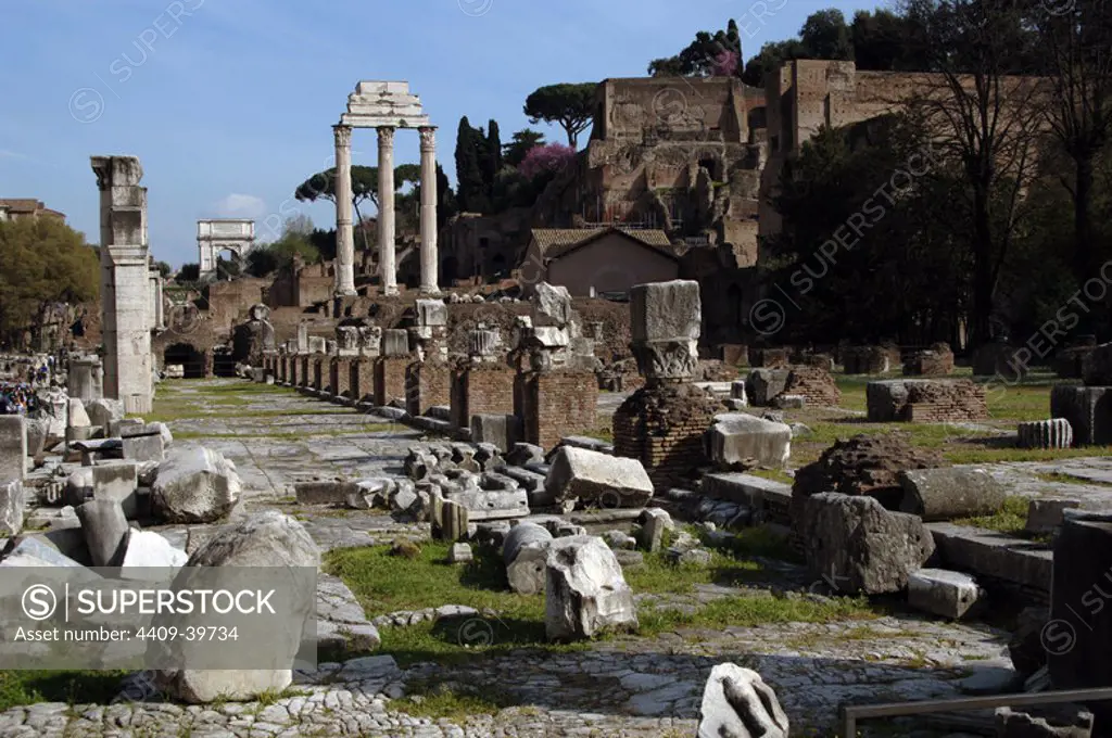 Italy. Rome. Temple of Castor and Pollux. 1st century BC. Built in honor to the Dioscuri. On the left, ruins of the Basilica Julia. Roman Forum.