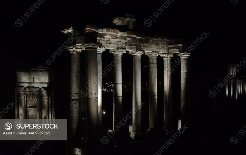 Italy. Rome. Roman Forum. Temple of Saturn, 5th century BC. Reconstructed in the 3rd century. Night view.